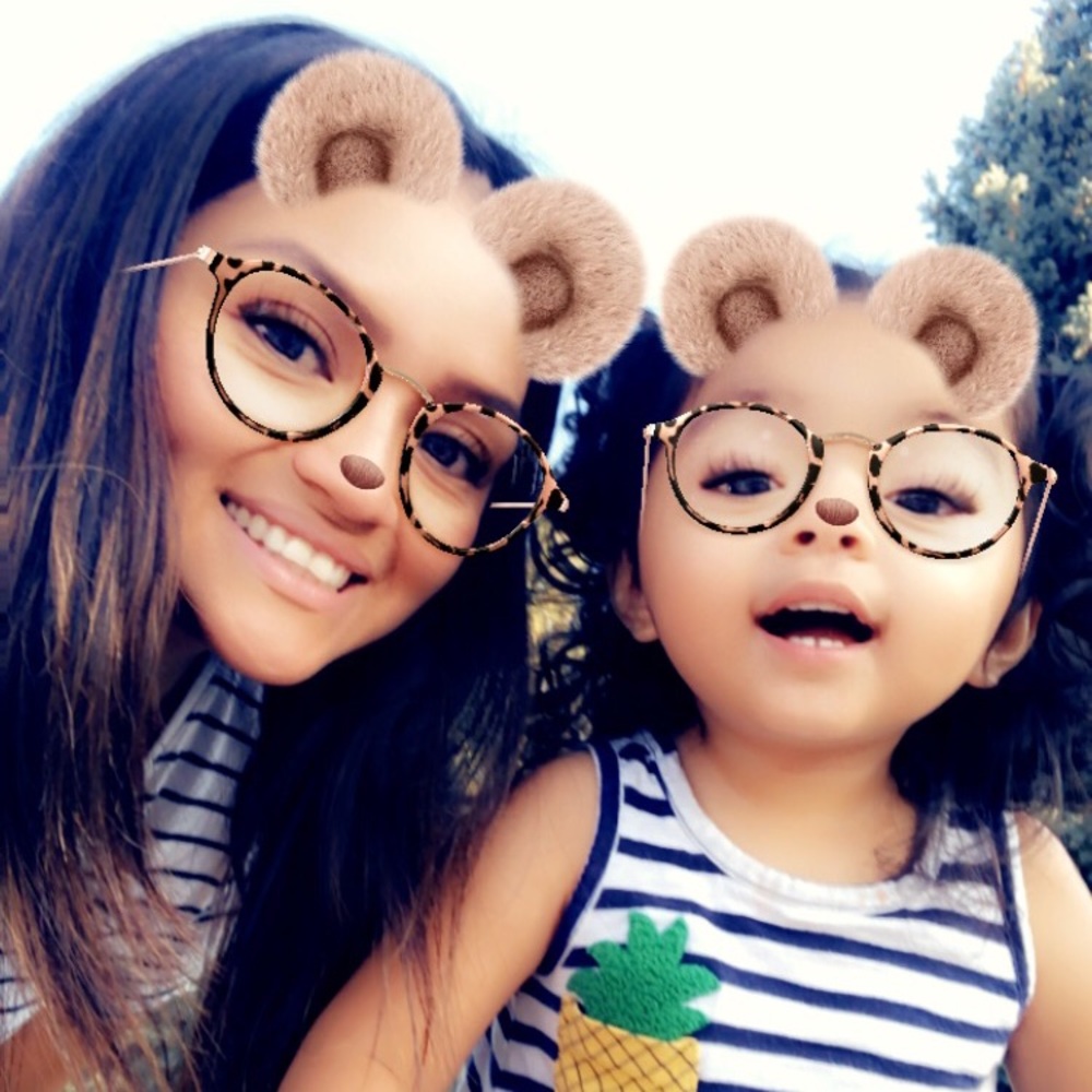 Meet your Posher, Deniece